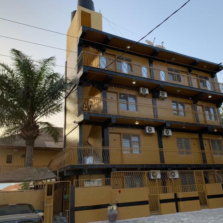 Vlv International Guest House Kololi Exterior photo